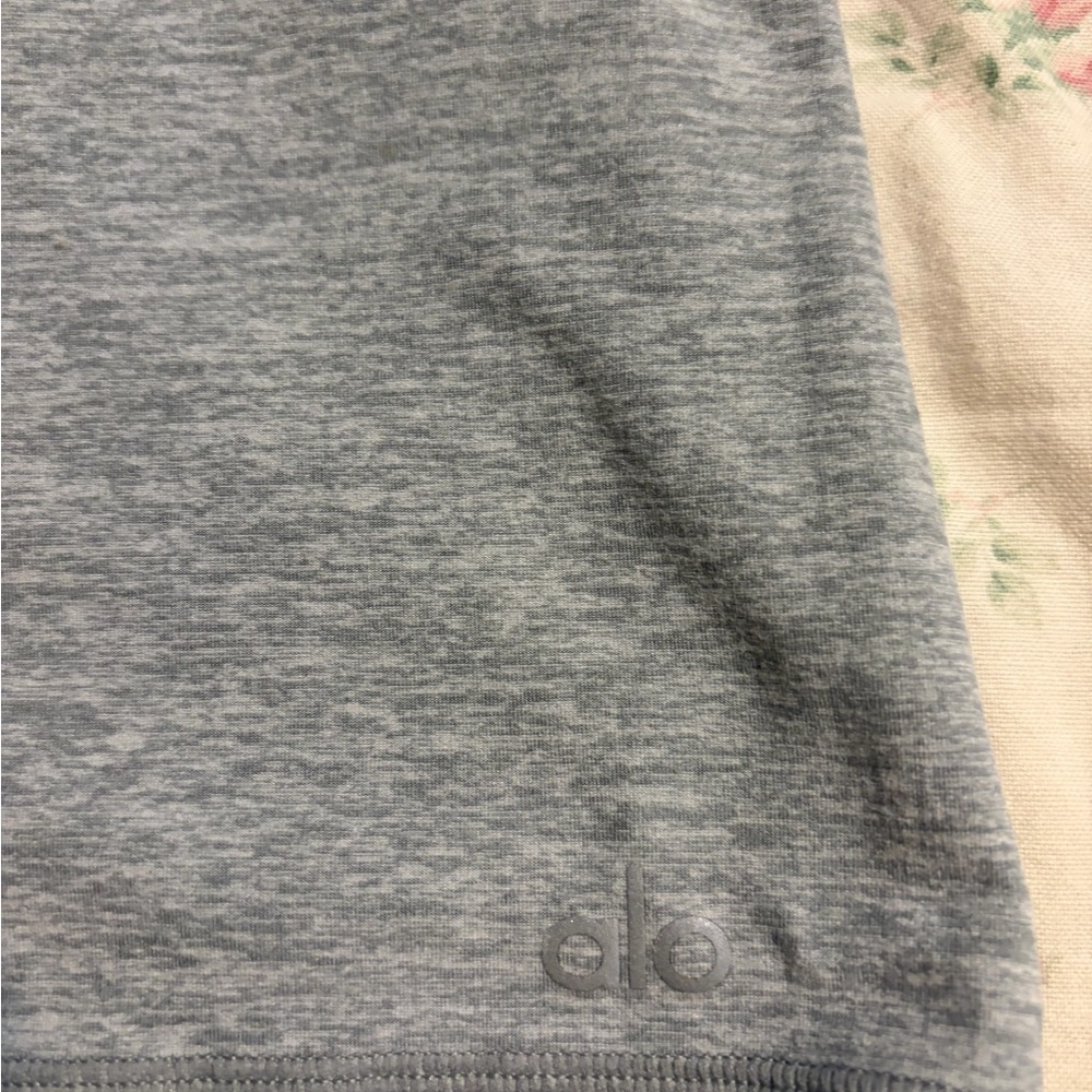 ALO Yoga High-Rise Ribbed Waist Gray Athletic Shorts - Picture 2 of 4